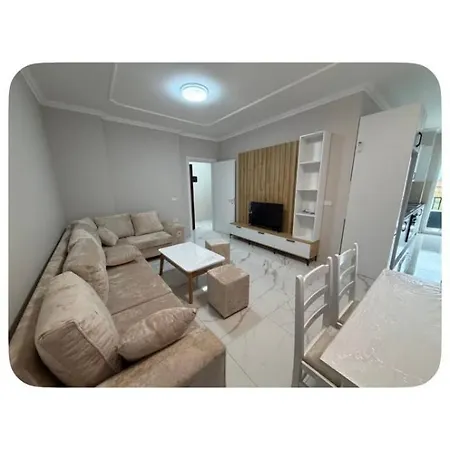 Apartament Luxury Near Airport Kamez